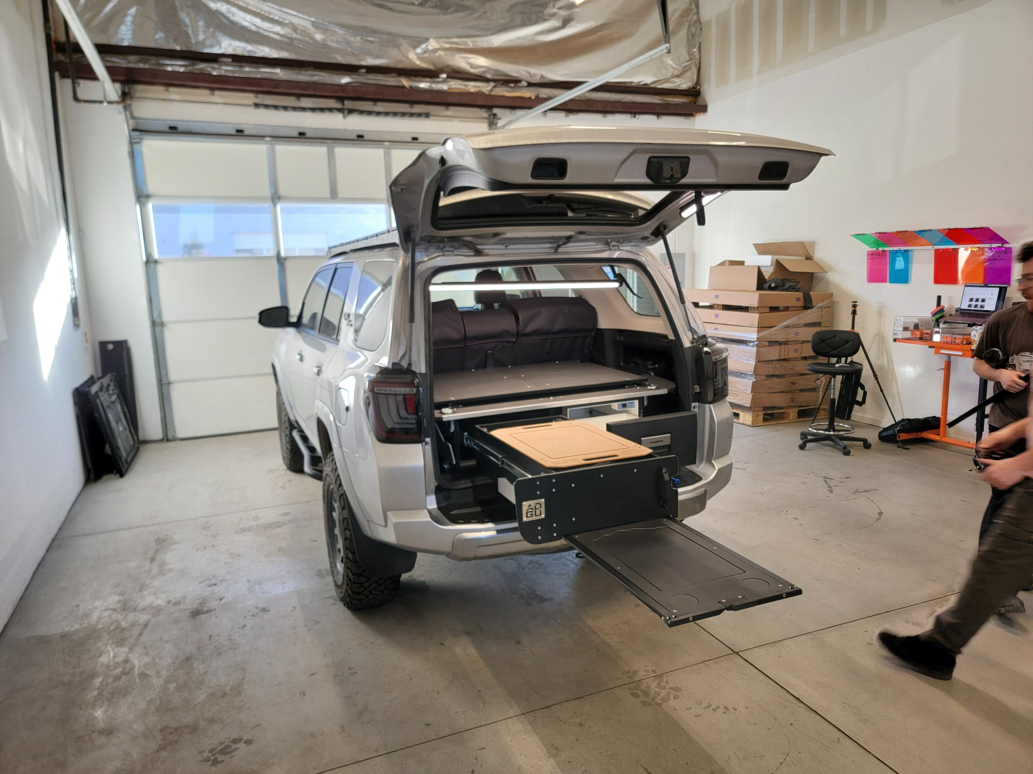 5th Gen 4Runner w Cargo Tray - Dual Drawer