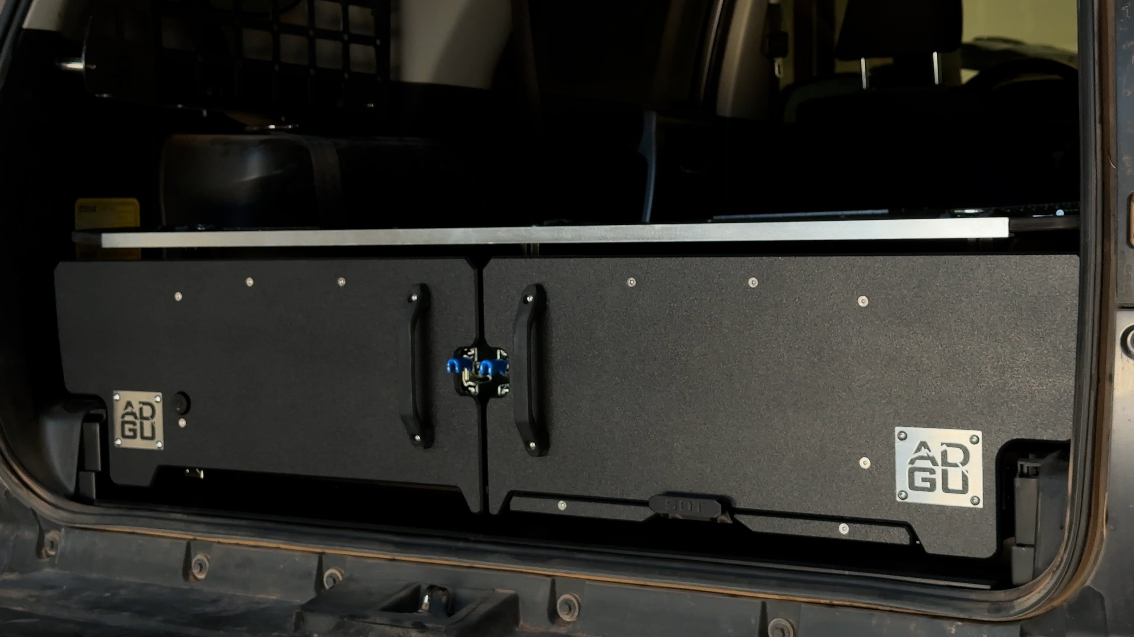 5th Gen 4Runner w 3rd Row Seating - Dual Drawer
