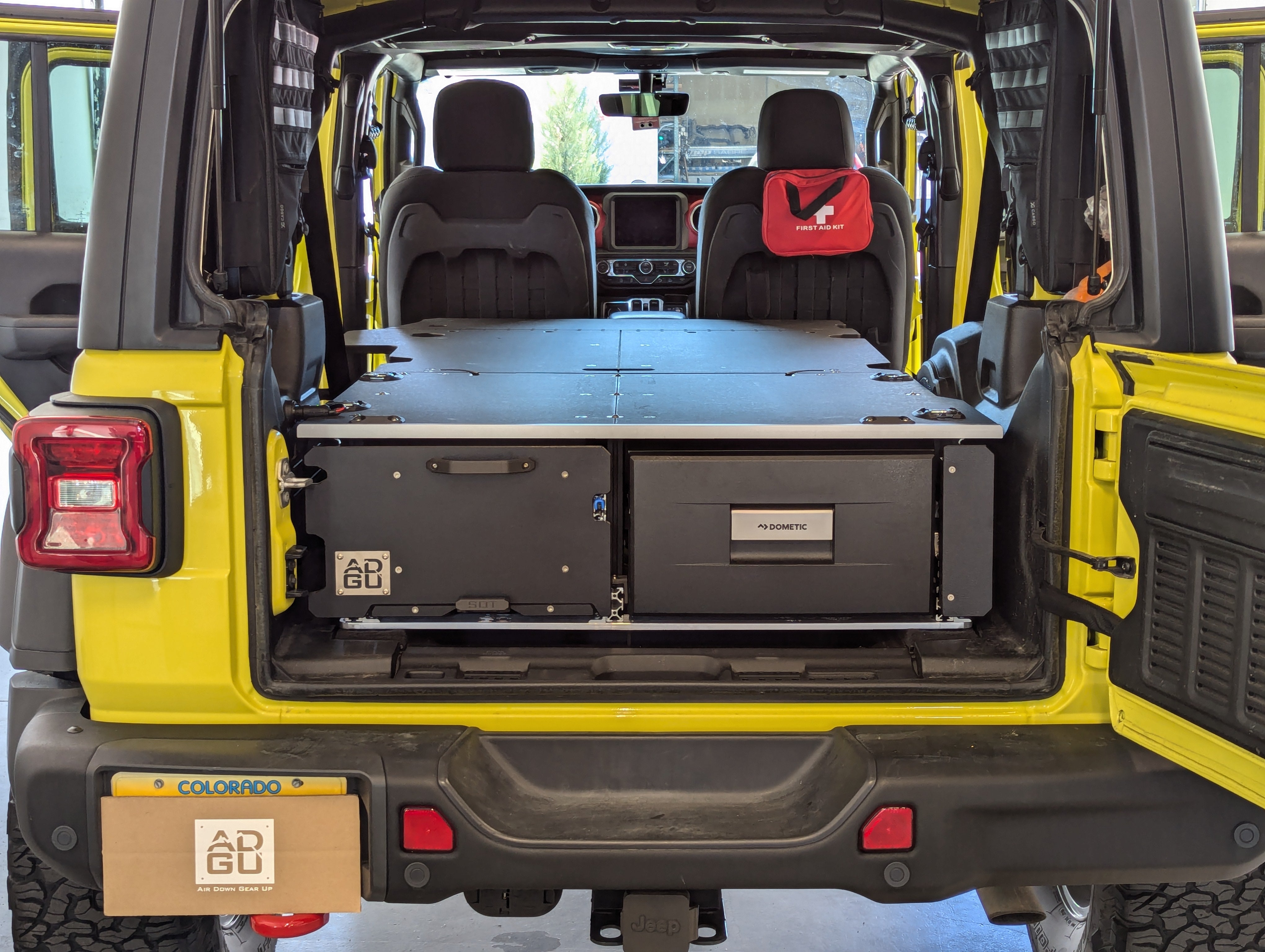 Jeep Wrangler Rubicon JLU storage drawers, fridge and sleeping platform for  overland adventure modification